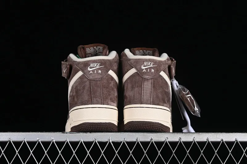 All categories Nk Air Force 1 Air Force series Nk Air Force 1 Mid Air Force mid-top Nk Air Force 1'07 Mid QS Brown Air Force One mid-top casual sneakers DM0107-200